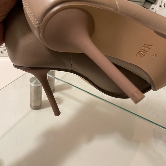 Zara soft leather boots with 4 inches pencils heels. - Picture 5 of 13